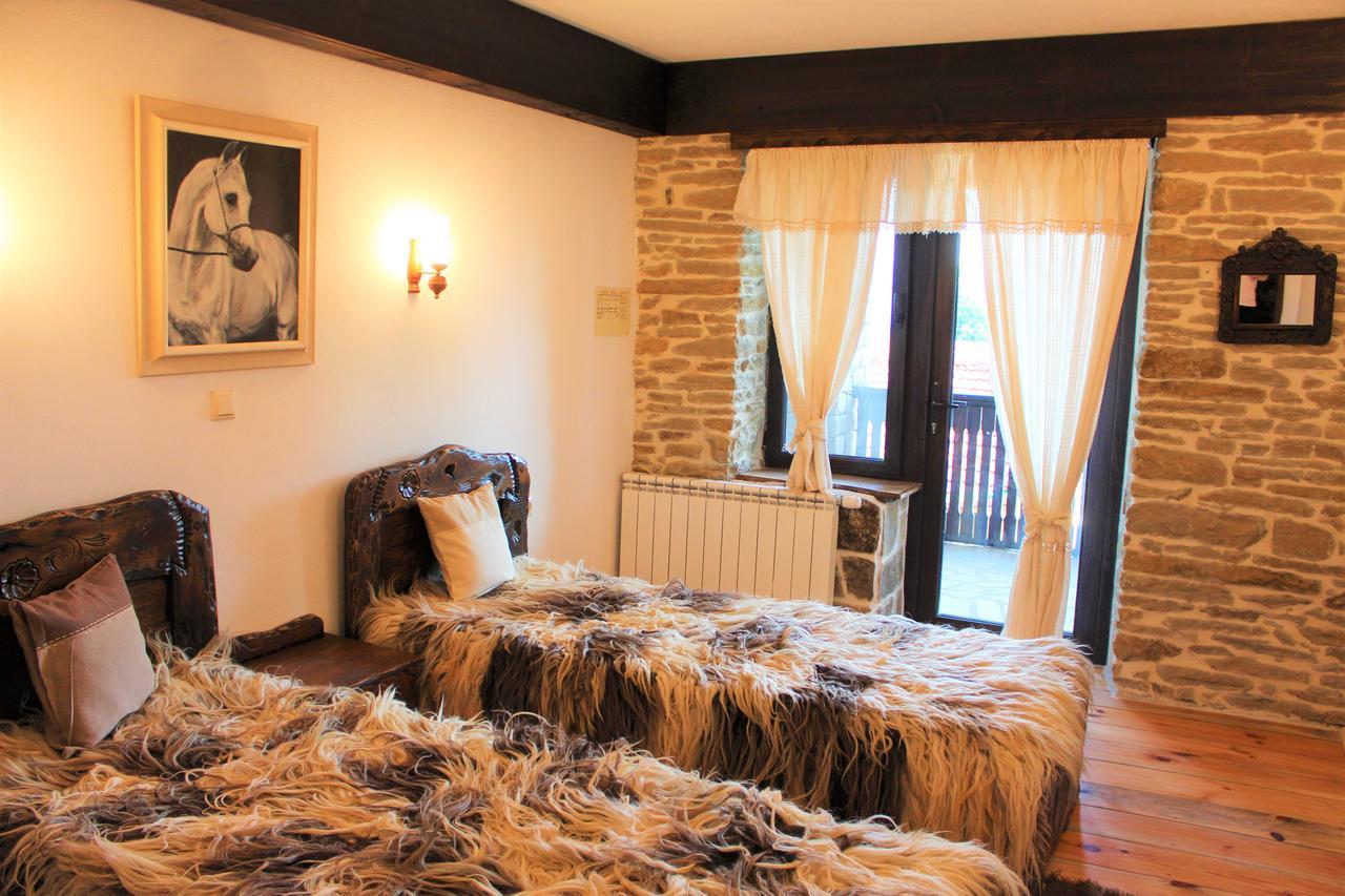 Hotel Sokay Tryavna Esterno foto