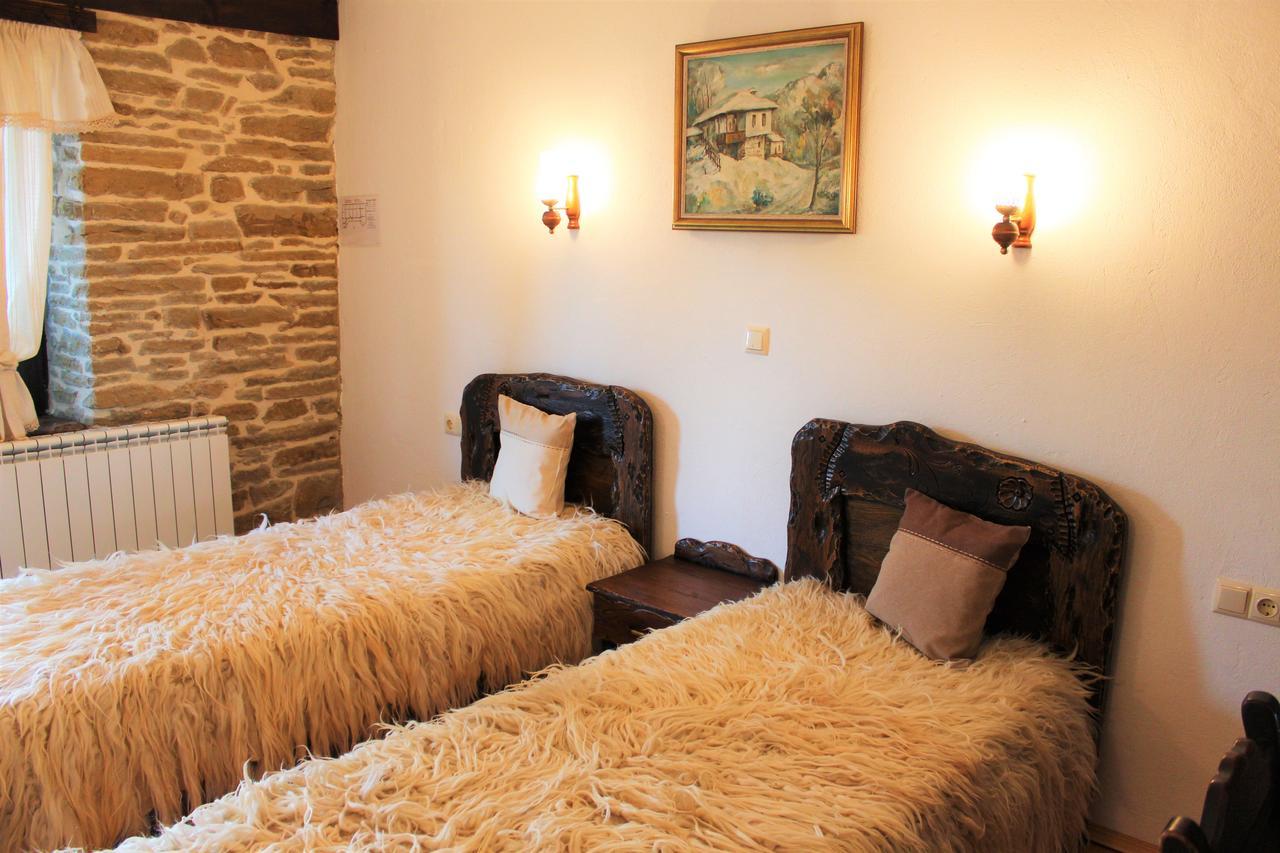 Hotel Sokay Tryavna Esterno foto