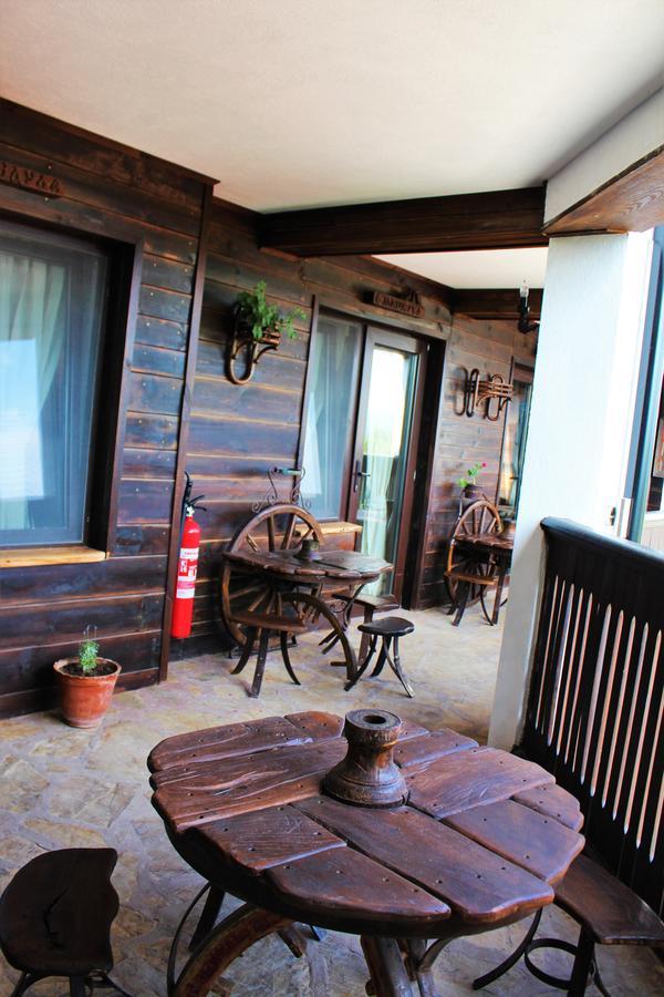 Hotel Sokay Tryavna Esterno foto