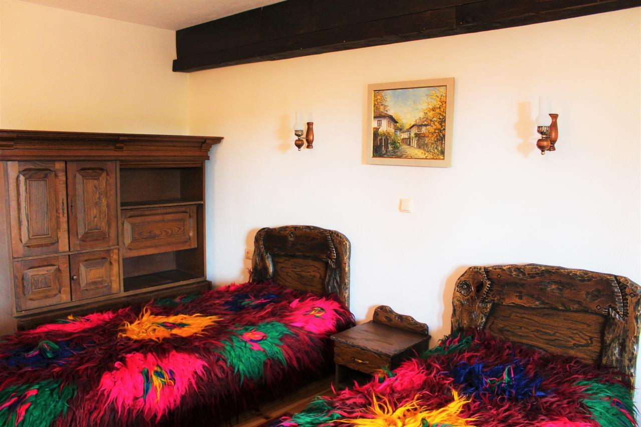 Hotel Sokay Tryavna Esterno foto