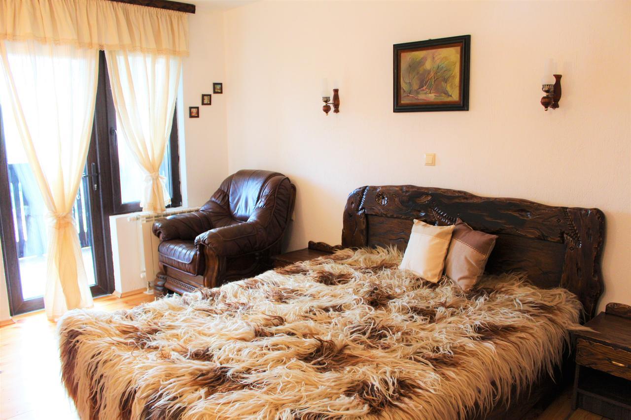 Hotel Sokay Tryavna Esterno foto