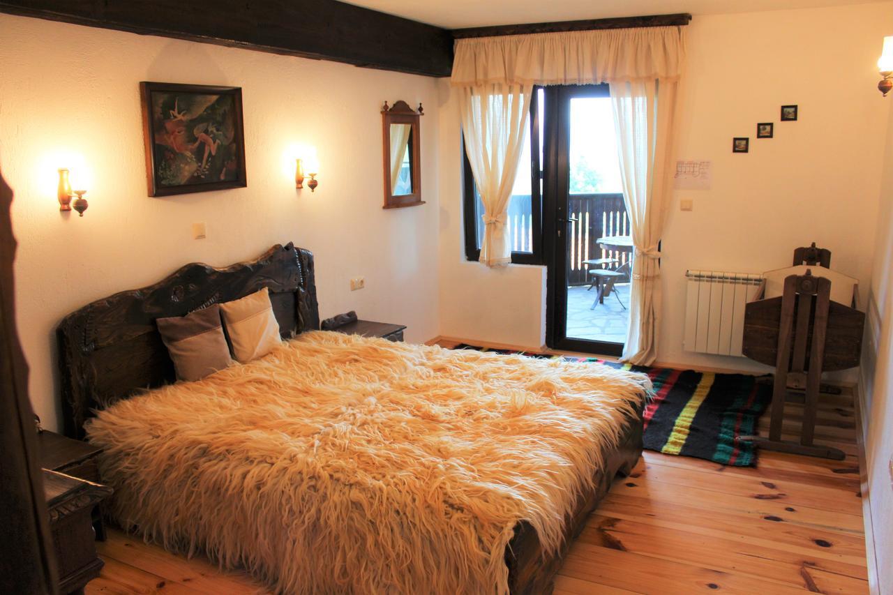 Hotel Sokay Tryavna Esterno foto