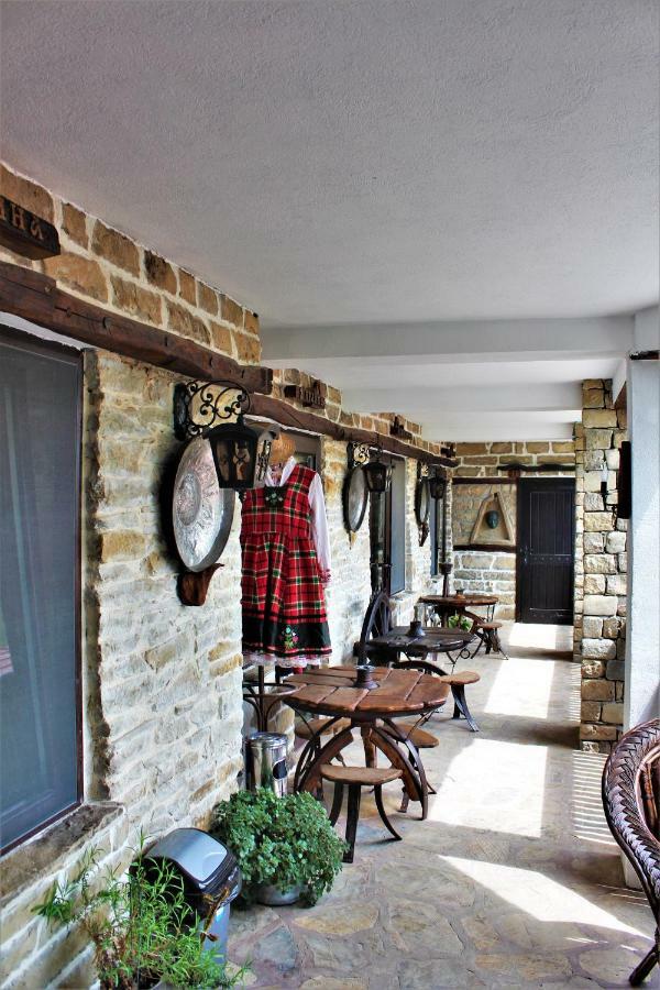 Hotel Sokay Tryavna Esterno foto