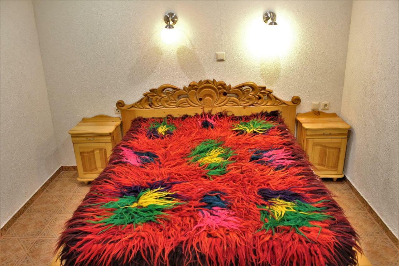 Hotel Sokay Tryavna Esterno foto
